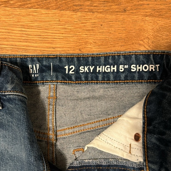 NWT Gap Teen Sky High 5” shorts, size 12. - Picture 3 of 5